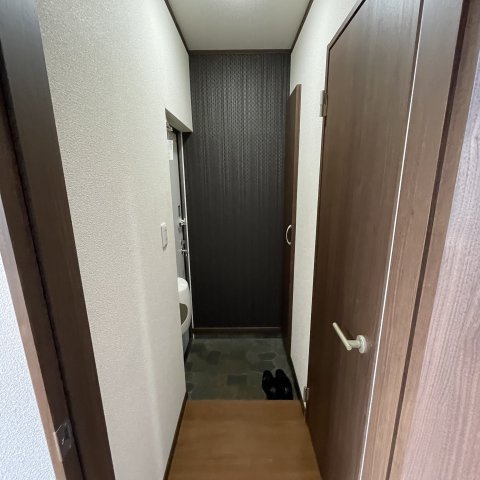 ラフィーネ東町５の玄関