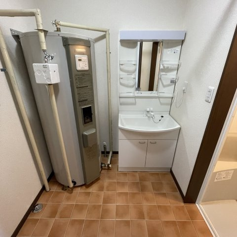 ラフィーネ東町５の洗面所