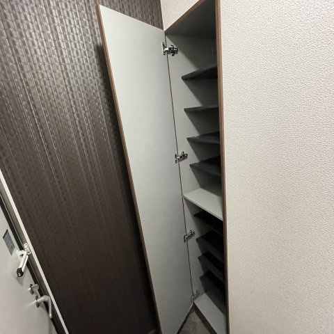 ラフィーネ東町５の収納
