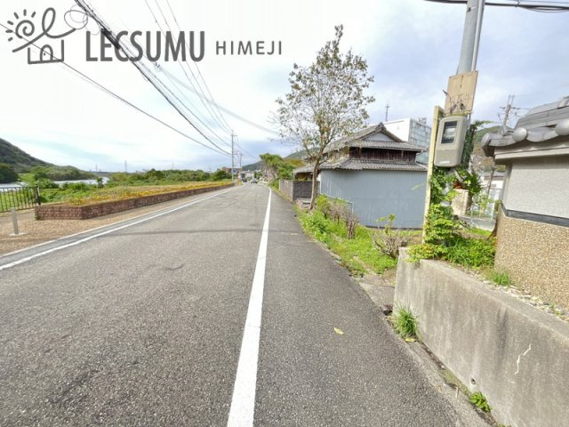 姫路市砥堀／売土地の前面道路含む現地写真