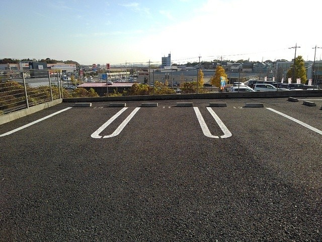 スリーゼの駐車場|駐車場