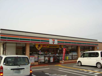 【周辺】 | メゾン　ベイリーフ | セブンイレブン彦根平田南店まで692ｍ