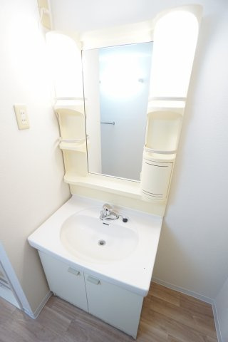【独立洗面台】 | ラフィネ小倉 | ※同物件、同タイプの写真です。