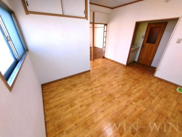 シャトー道の居間・リビング