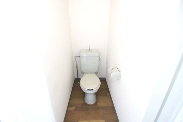 エトワール弥生町のトイレ|ゆったりとした空間のトイレです