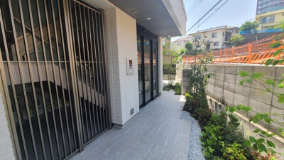 【エントランス】 | シャーメゾンガーデンズ陸ノ町 | ☆神戸市垂水区　シャーメゾンガーデンズ陸ノ町☆