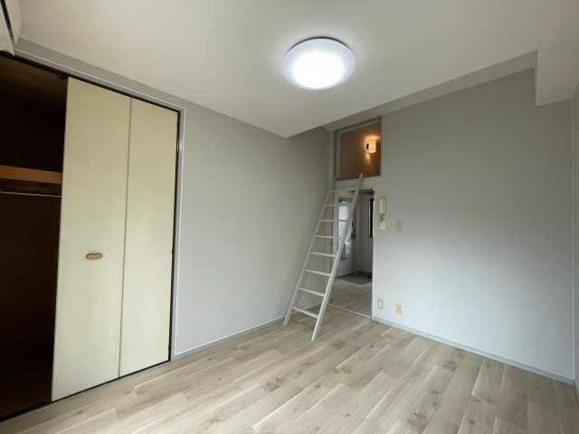 サニーグリーンの洋室