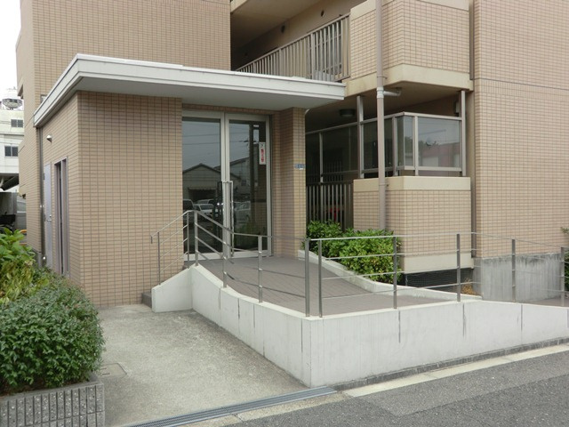 大阪市西淀川区御幣島６丁目の賃貸マンションのエントランス