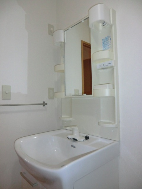 大阪市西淀川区御幣島６丁目の賃貸マンションの独立洗面台