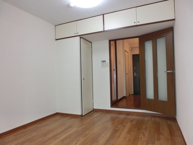 メゾネット・フジの居間・リビング