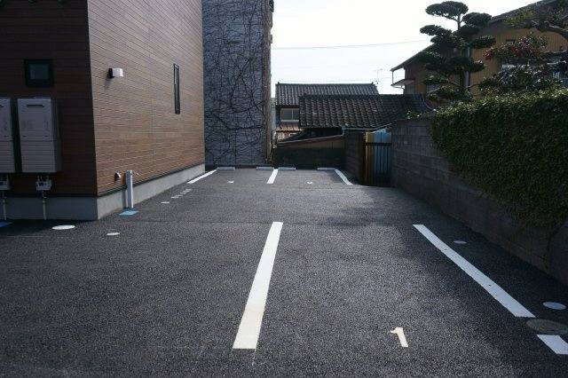 ルーチェの駐車場