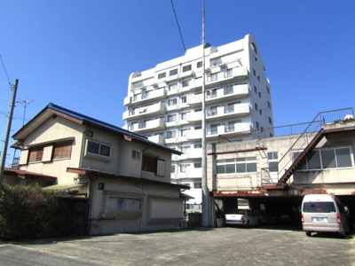 【外観】 | 中古マンション　アーバンヒルズ石和リゾート　 | 建物外観を気になさる方へ、見た目の良い物件です