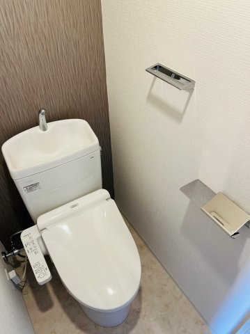 仲介手数料0円！！エスリード大須観音プリモのトイレ