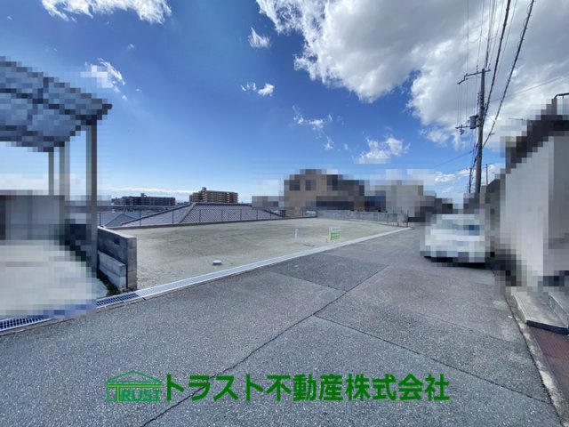 明石市魚住町錦が丘　土地の前面道路含む現地写真
