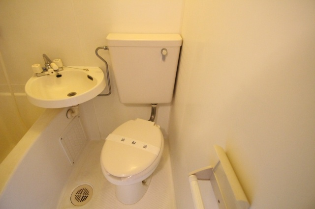 第二中里マンションのトイレ|他のお部屋の参考写真となります。