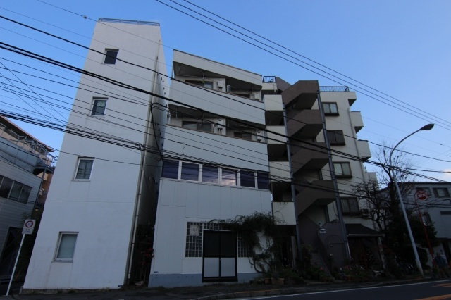 第二中里マンションの外観|礼金無しで初期費用抑えられます♪