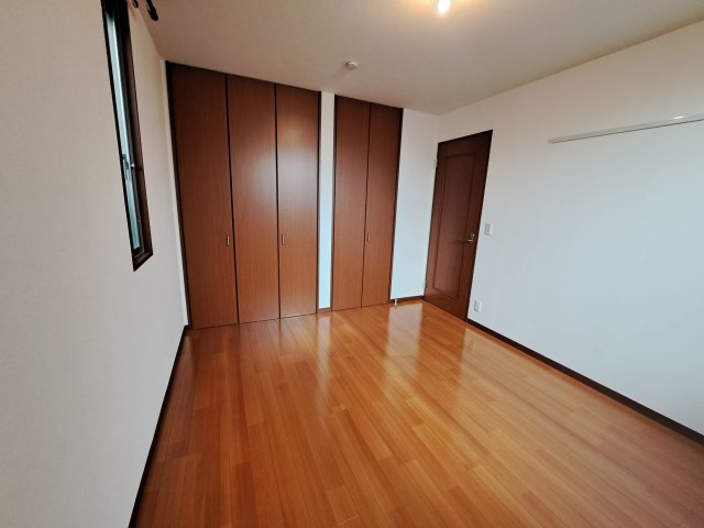 シャルマングルーの居間・リビング