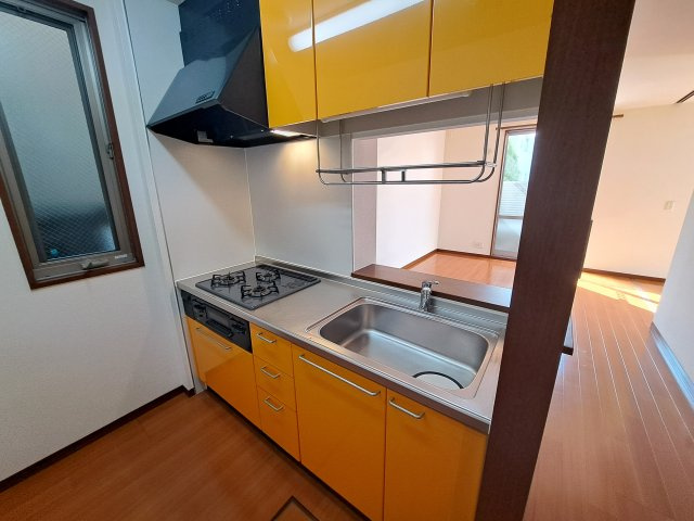 シャルマングルーの玄関