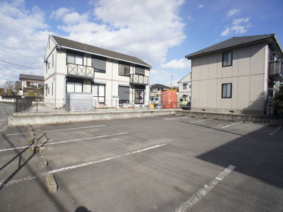 【駐車場】 | ラフォーレ・秋桜C | 駐車場2台可能です♪