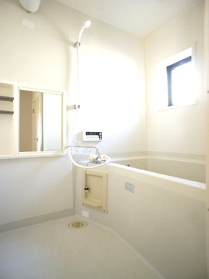 【浴室】 | ラフォーレ・秋桜C | 追い焚き機能付きです