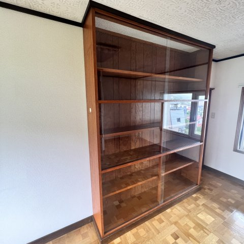 室蘭市母恋南町３丁目１５－９戸建の収納