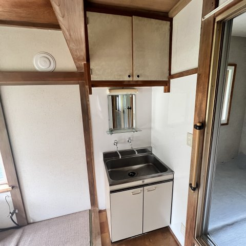 室蘭市母恋南町３丁目１５－９戸建の洗面所