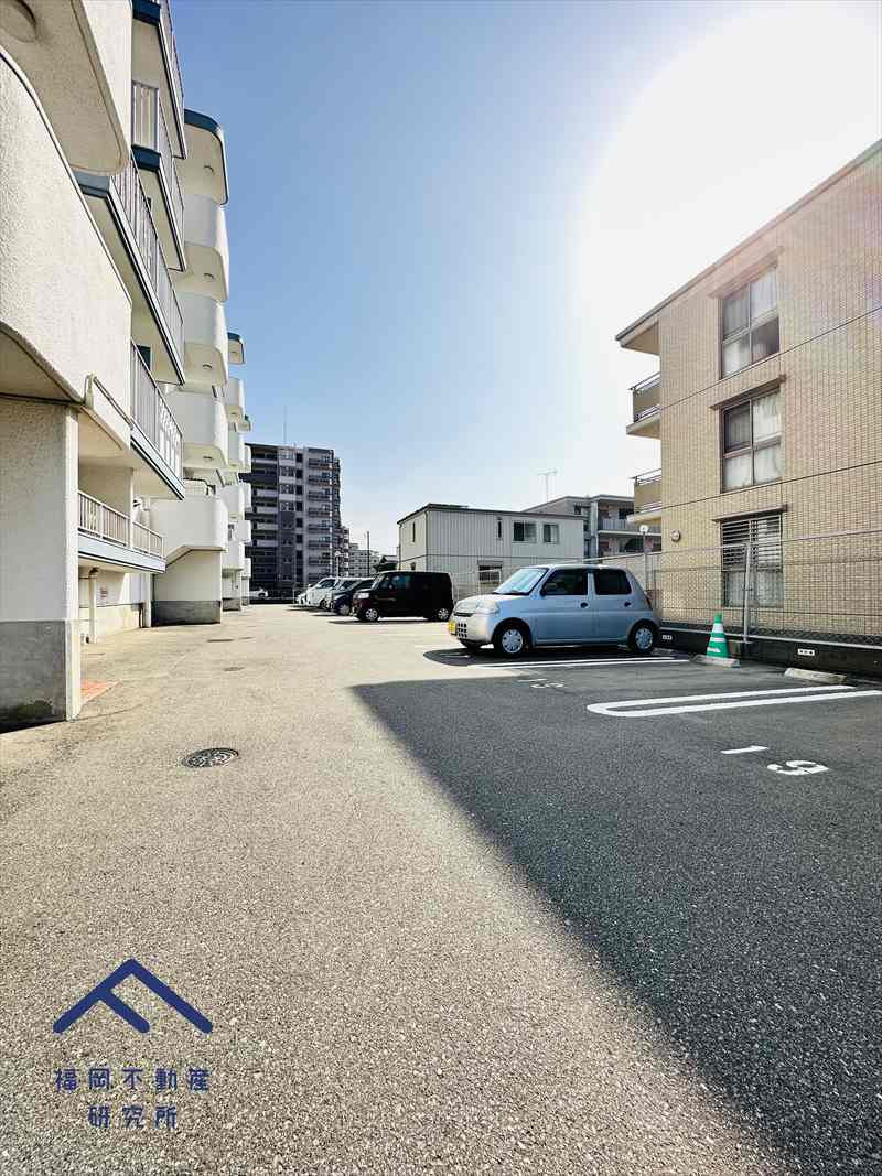 エメラルドマンション姪浜Ⅱの駐車場