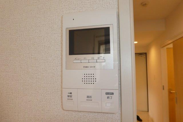 アンジェロフェリーチェのセキュリティ|TVインターホン（オートロック連動）