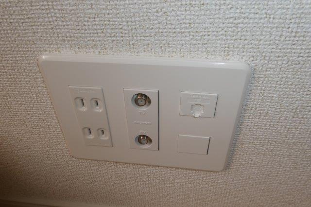 アンジェロフェリーチェの設備|TVジャック・電話モジュラー