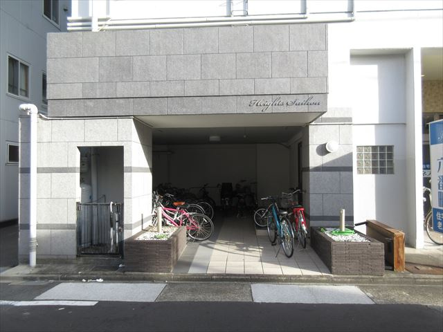 ハイツ西郊のエントランス|ハイツ西郊