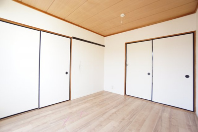 【寝室】 | ハイツゆかり | ※同物件・反転タイプの写真です。