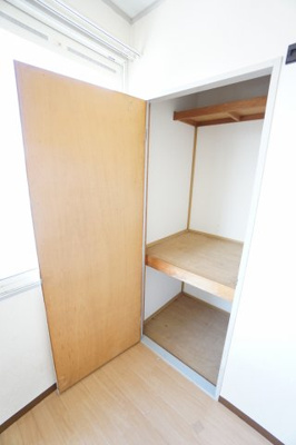 【収納】 | ハイツゆかり | ※同物件・反転タイプの写真です。