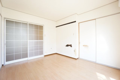 【洋室】 | ハイツゆかり | ※同物件・反転タイプの写真です。