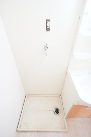 【洗面所】 | ピュアパレス | ※同物件・反転タイプの写真です。