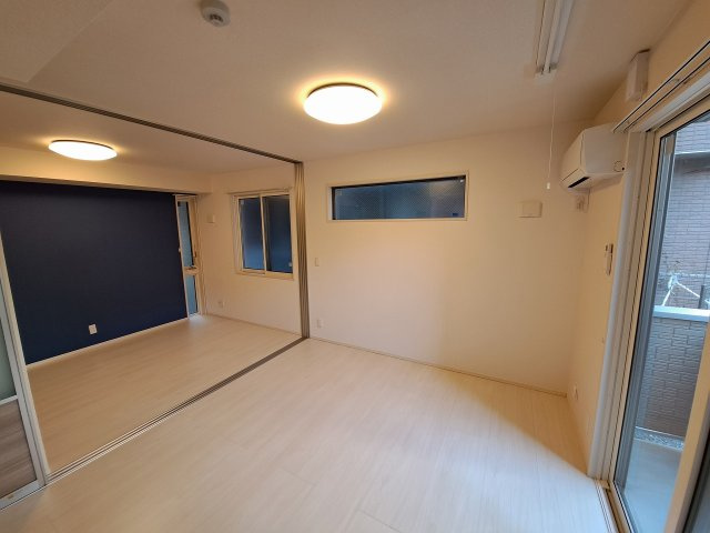 EVISTAGE甲子園の居間・リビング