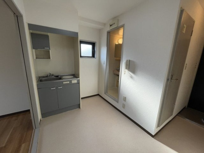 【居間・リビング】 | KSハイム・Ⅰ | こちらの居間で趣味の時間をお楽しみください