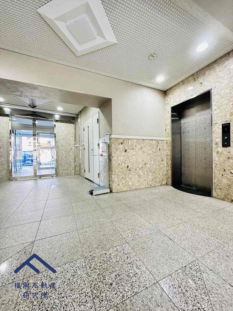 アプローズ那珂のエントランス