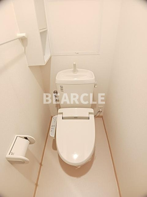 【トイレ】 | ロイヤルメドウ | 清潔感のあるトイレです