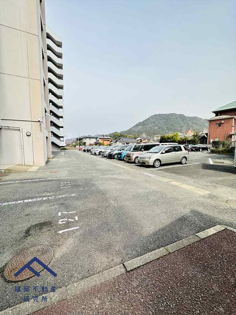 アンピール教育大前の駐車場