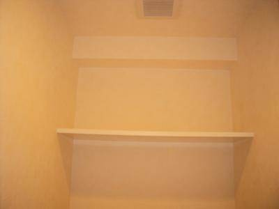 THE BASE四条大宮（ザ・ベース四条大宮）のその他|トイレ上部棚