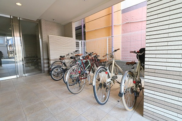 THE BASE四条大宮（ザ・ベース四条大宮）のエントランス