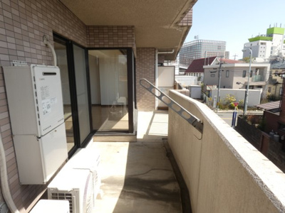 【バルコニー】 | Gleason Garden