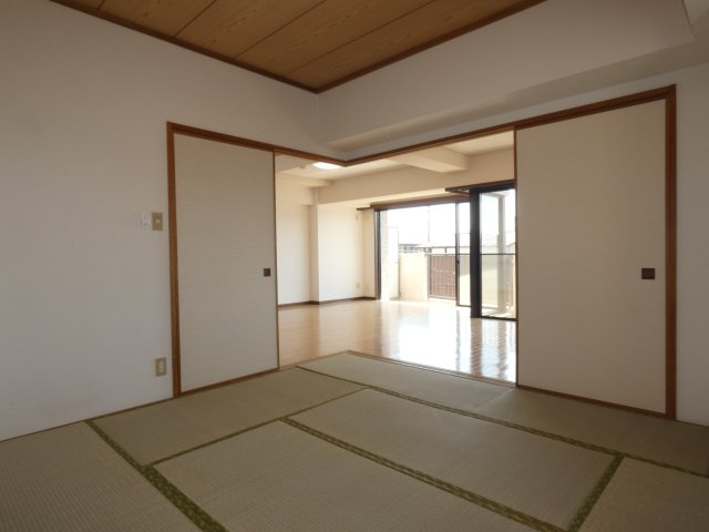 【内装】 | Gleason Garden