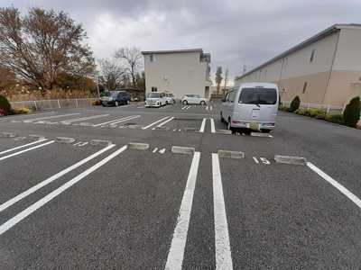 【駐車場】 | サンライズ・レジデンス　Ⅱ | 駐車場