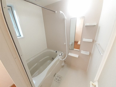 【浴室】 | サンライズ・レジデンス　Ⅱ | バス