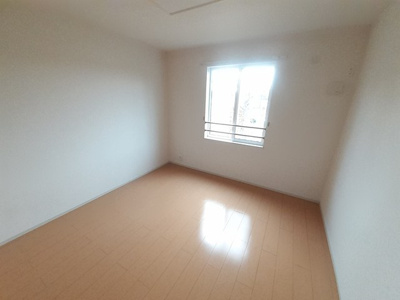 【寝室】 | サンライズ・レジデンス　Ⅱ | その他部屋・スペース