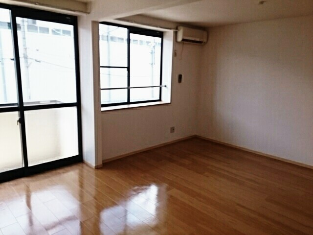 ドリームハイツＡの居間・リビング|居室・リビング