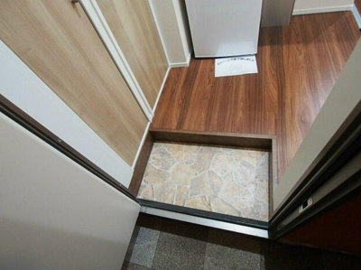 【玄関】 | ラマーリエ中野