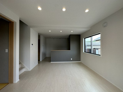 【居間・リビング】 | 浜坂３丁目☆未入居物件