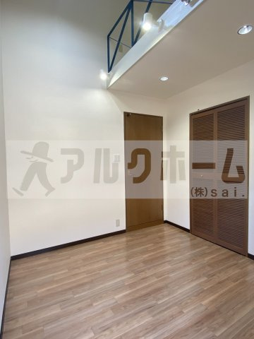 グリーンベールヒル柏原の洋室